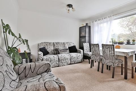 2 bedroom flat for sale, Wellington Road, DEAN PARK, Bournemouth, Dorset, BH8