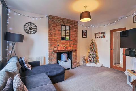 2 bedroom flat for sale, Green Road, CHARMINSTER, Bournemouth, Dorset, BH9