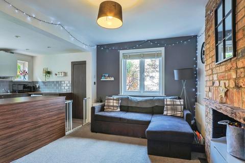 2 bedroom flat for sale, Green Road, CHARMINSTER, Bournemouth, Dorset, BH9