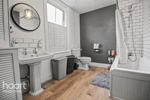 3 bedroom semi-detached house for sale, Lower Fant Road, Maidstone