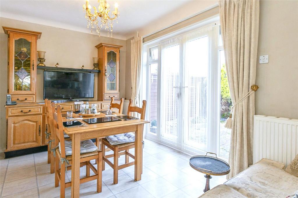 Kitchen/Breakfast Rm