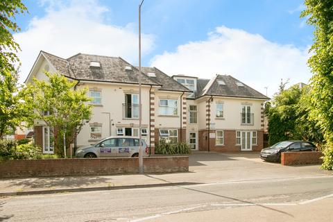 Charminster Avenue, Bournemouth, Dorset, BH9