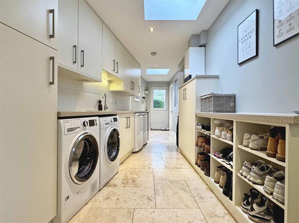 Utility Room.jpg
