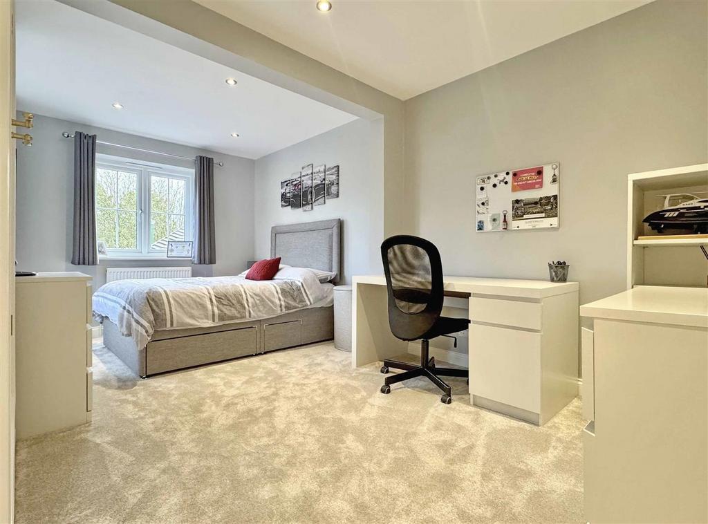 Bedroom 2.jpg