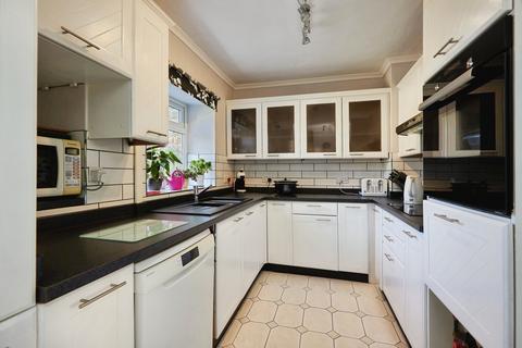 3 bedroom terraced house for sale, Montacute Road, Tintinhull, Yeovil, Somerset, BA22