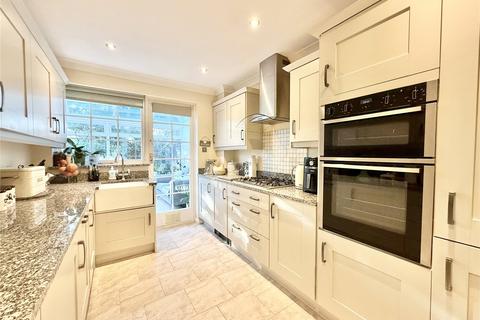 3 bedroom end of terrace house for sale, Oakwood Road, Christchurch BH23