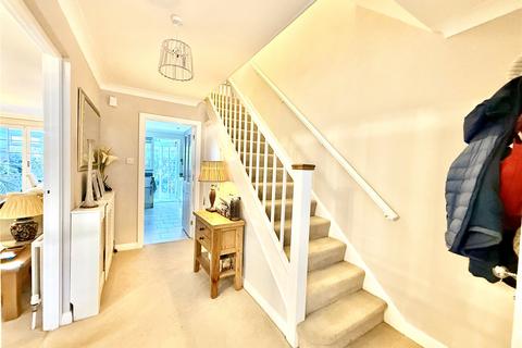 3 bedroom end of terrace house for sale, Oakwood Road, Christchurch BH23