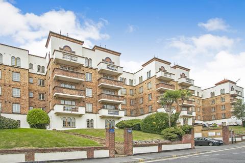 3 bedroom flat for sale, Sea Road, Boscombe, Bournemouth, BH5