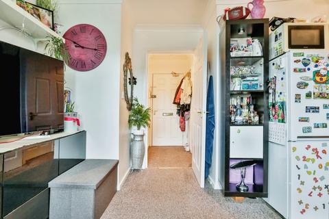 1 bedroom flat for sale, Carysfort Road, Bournemouth, Dorset, BH1