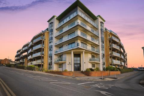 Marina Close, BOURNEMOUTH, Dorset, BH5