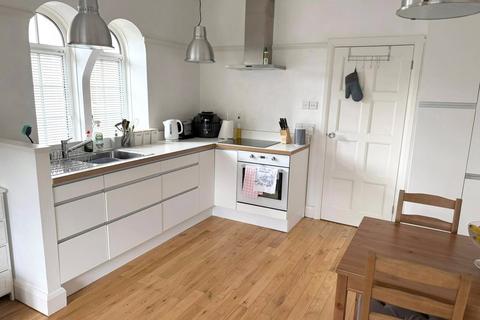 2 bedroom flat for sale, Sea Road, Boscombe, Bournemeouth, Dorset, BH5