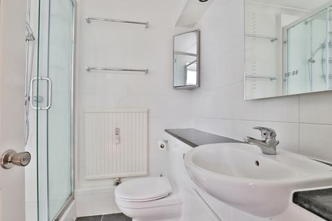 3 bedroom flat for sale, Grove Road, Bournemouth, Dorset, BH1