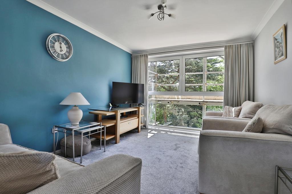 Apartment in Bournemouth - View 2
