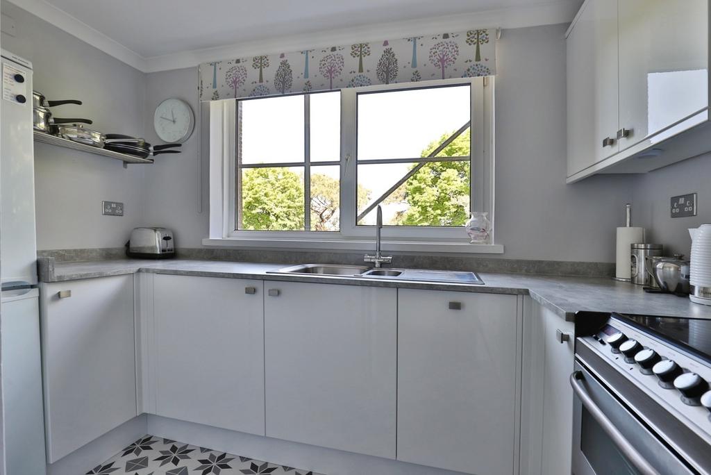 Apartment in Bournemouth - View 3