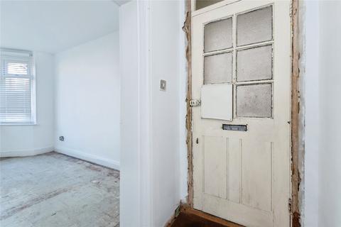 2 bedroom flat for sale, Burleigh Road, Bournemouth, Dorset, BH6