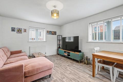 1 bedroom ground floor flat for sale, Beaufighter Close, Chatham ME4