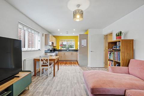1 bedroom ground floor flat for sale, Beaufighter Close, Chatham ME4