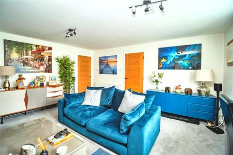 2 bedroom flat for sale, William Street, Weymouth, Dorset, DT4