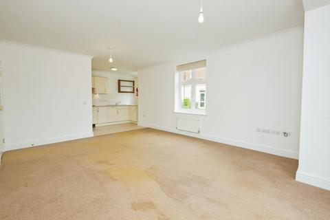 2 bedroom flat for sale, Haines House, Kinglake Drive, Taunton, Somerset, TA1