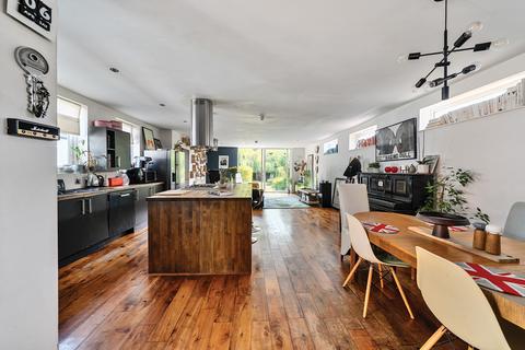 3 bedroom bungalow for sale, Warenne Road, Fetcham