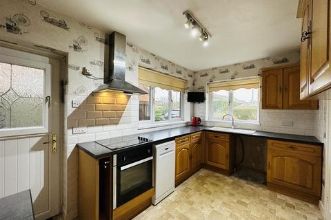 3 bedroom semi-detached bungalow for sale, Station Road, Gilberdyke, Brough