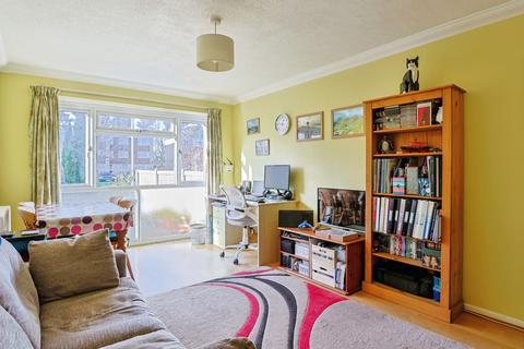 1 bedroom flat for sale, Freshwater Drive, Poole, Dorset, BH15