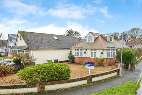 3 bedroom bungalow for sale, Woodlands Avenue, Poole, Dorset, BH15