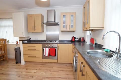 undefined, Leeds Road, Shipley/Thackley