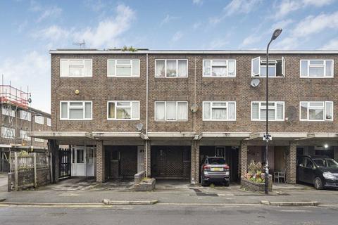 undefined, Norman Road, London E11