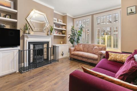 2 bedroom apartment for sale, Burnbury Road, SW12