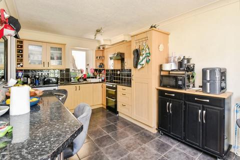 4 bedroom terraced house for sale, Isaacs Close, Street, Somerset, BA16