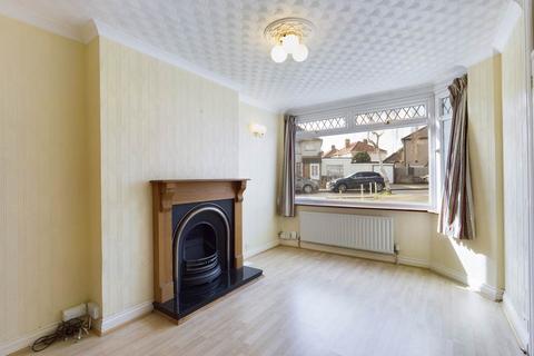 2 bedroom terraced house to rent, Porthkerry Avenue, Welling, Kent