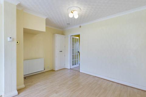 2 bedroom terraced house to rent, Porthkerry Avenue, Welling, Kent