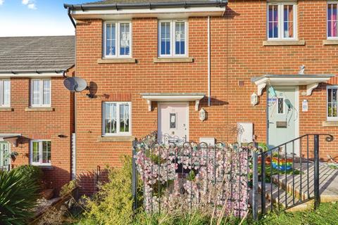 2 bedroom semi-detached house for sale, Waterside Close, East Cowes, Isle of Wight, PO32