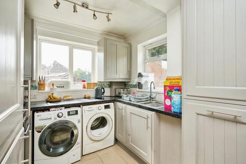 3 bedroom end of terrace house for sale, Caesars Road, Newport, Isle of Wight, PO30