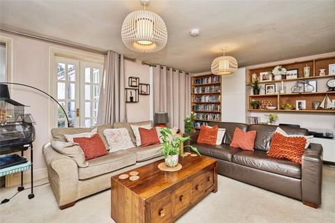 4 bedroom townhouse for sale, Pyle Street, Newport, Isle of Wight, PO30