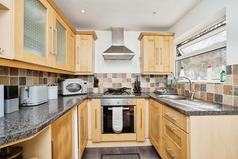 2 bedroom end of terrace house for sale, Barton Road, Newport, Isle of Wight, PO30