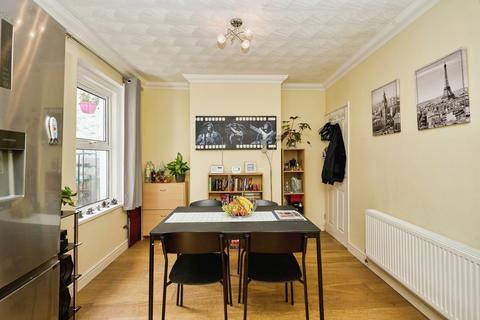 2 bedroom end of terrace house for sale, Barton Road, Newport, Isle of Wight, PO30