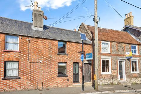 2 bedroom terraced house for sale, Carisbrooke High Street, NEWPORT, Isle of Wight, PO30