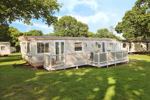 undefined, Thorness Lane, Cowes, Isle of Wight, PO31