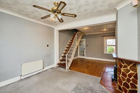 2 bedroom terraced house for sale, Orchard Road, East Cowes, PO32