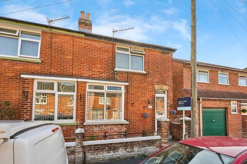 3 bedroom end of terrace house for sale, St. Davids Road, East Cowes, Isle of Wight, PO32