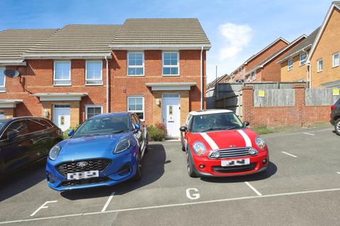 3 bedroom end of terrace house for sale, Beauchamp Drive, Newport, Isle of Wight, PO30