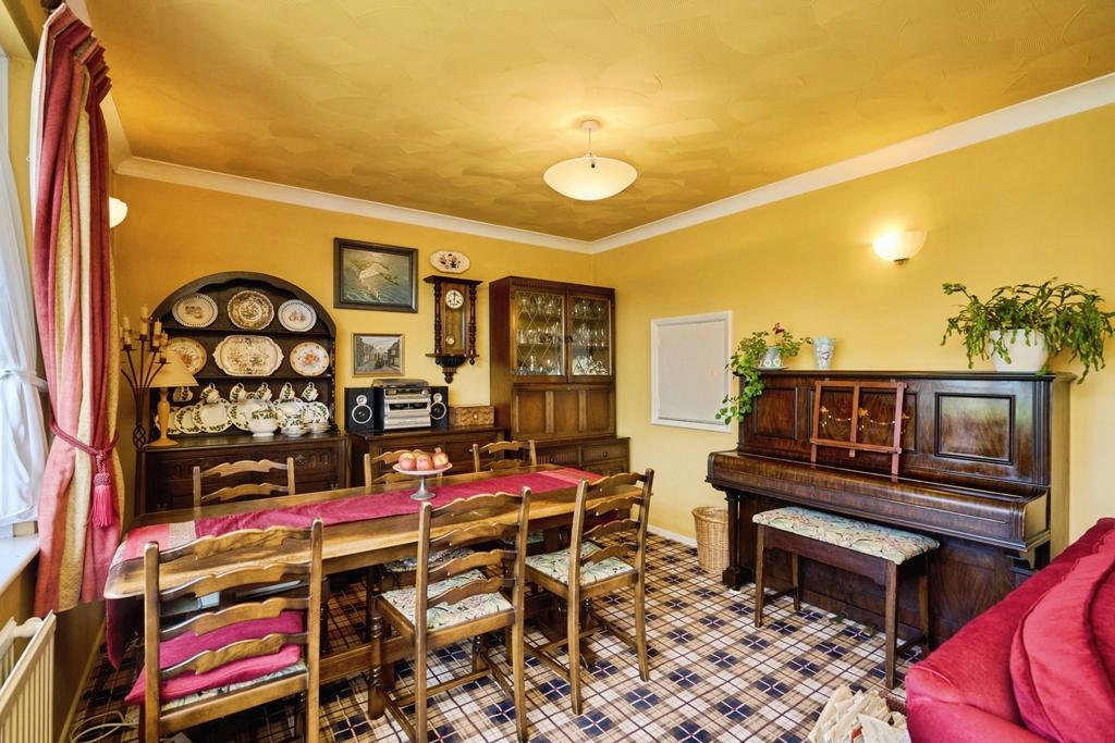 Lounge/Diner