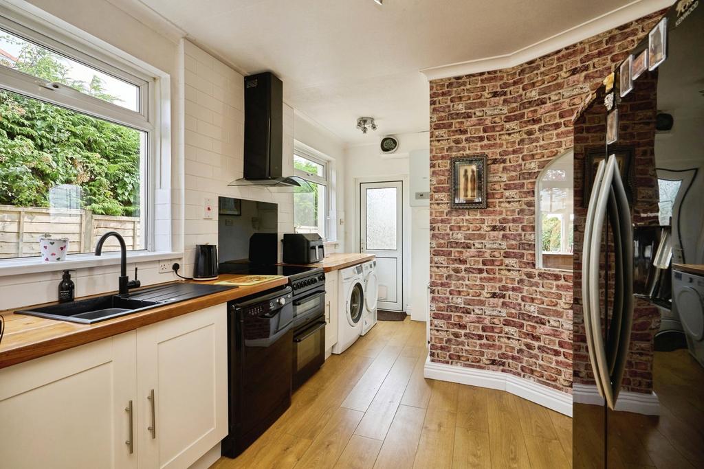 Kitchen/Breakfast