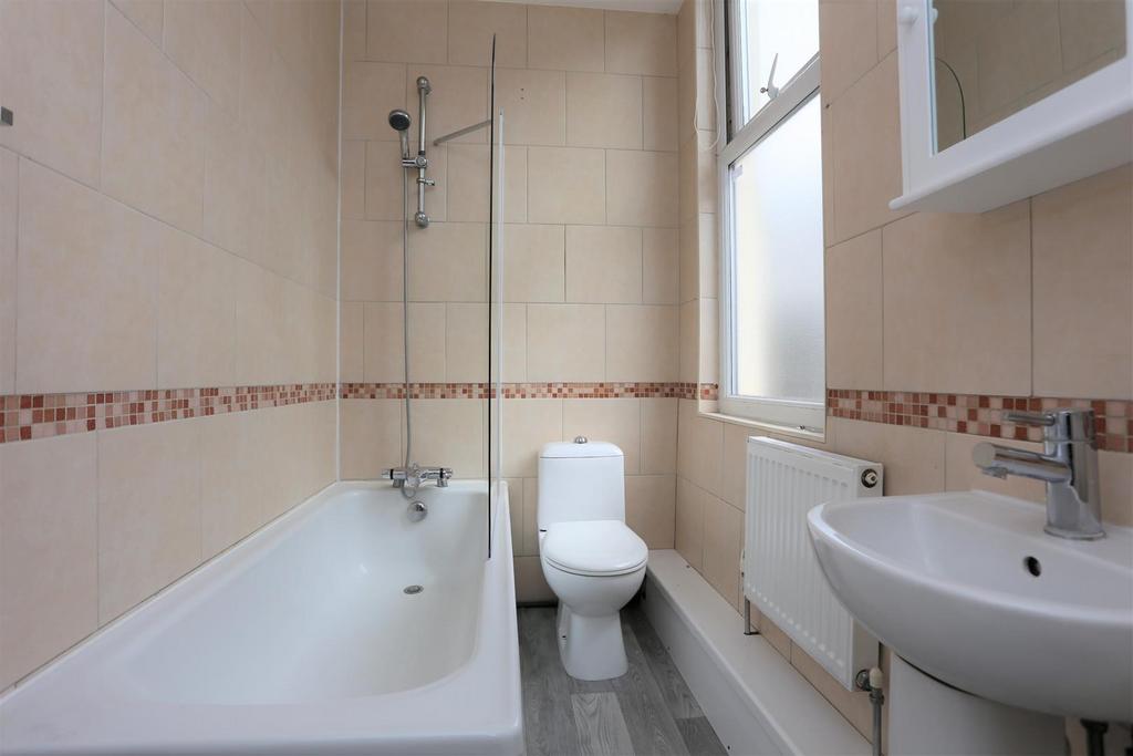 Flat 4, 13 Devonshire Place (7).JPG