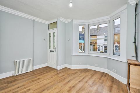 3 bedroom terraced house for sale, Kings Road, East Cowes, Isle of Wight, PO32