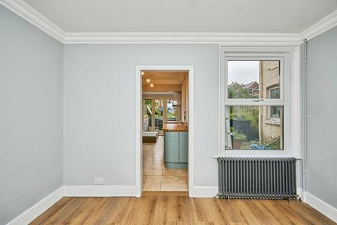 3 bedroom terraced house for sale, Kings Road, East Cowes, Isle of Wight, PO32