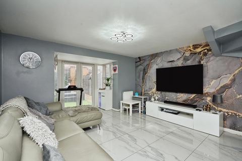 3 bedroom terraced house for sale, Captains Parade, East Cowes, Isle of Wight, PO32