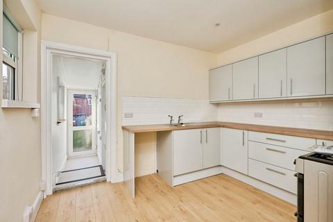 3 bedroom semi-detached house for sale, Adelaide Grove, East Cowes, Isle of Wight, PO32